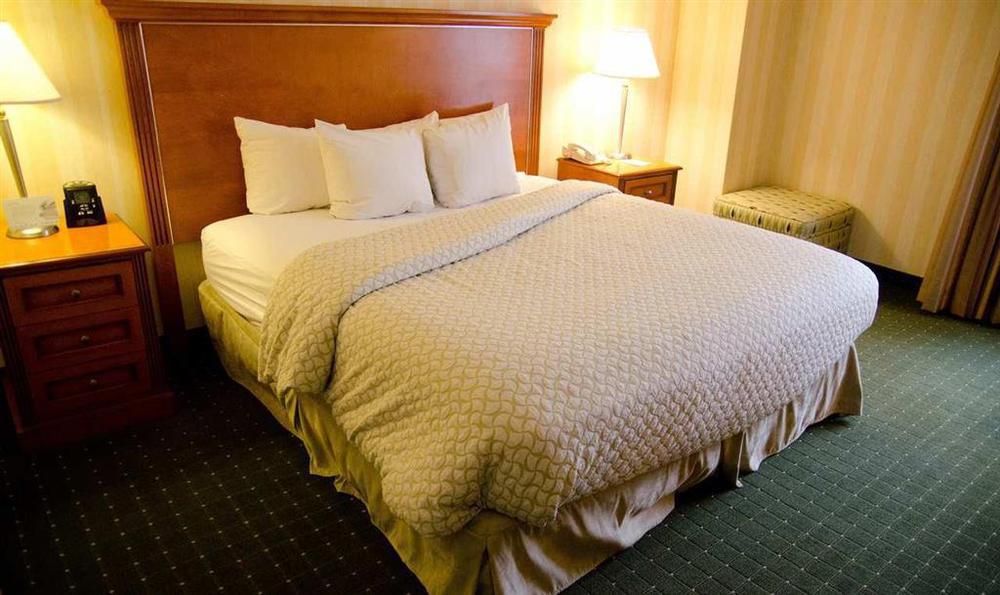 Embassy Suites Newark - Wilmington/South Bilik gambar
