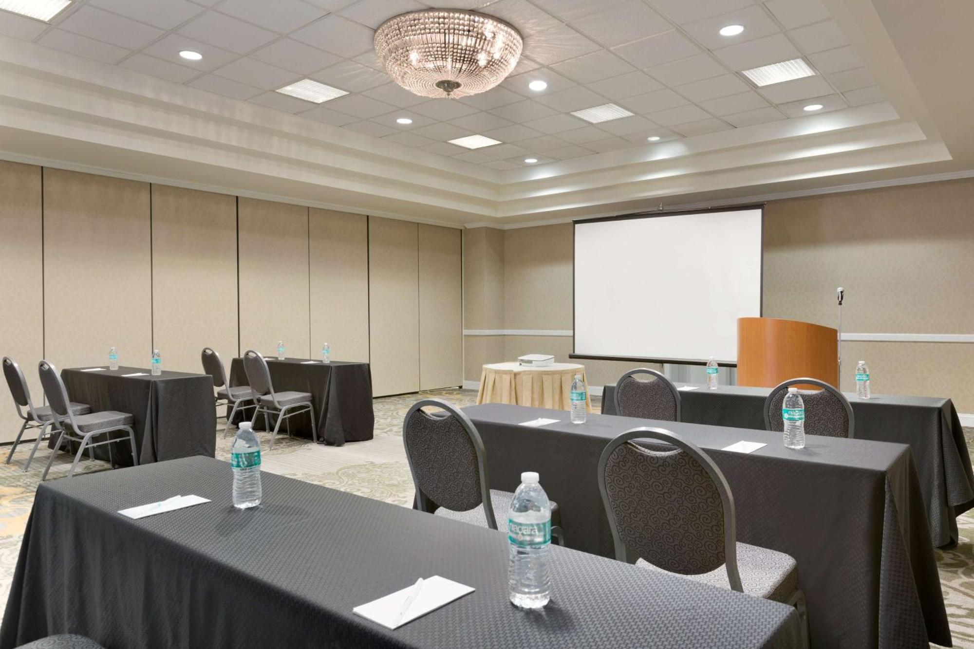 Embassy Suites Newark - Wilmington/South Luaran gambar