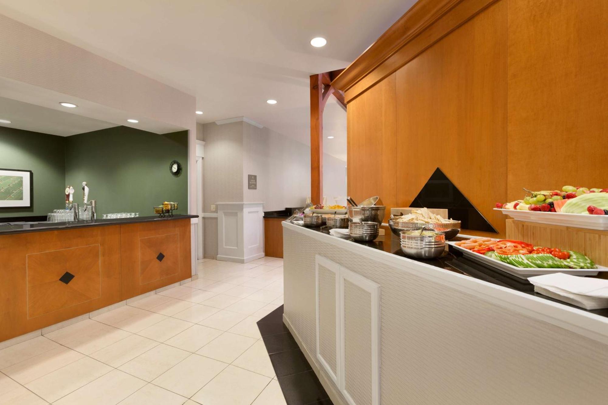 Embassy Suites Newark - Wilmington/South Luaran gambar